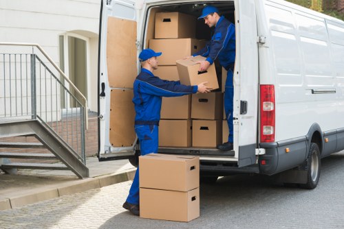 Wardrobe and double-walled boxes suitable for flats and homes in Maida Vale