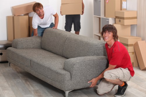 Reporting a moving-related issue soon after delivery or transit