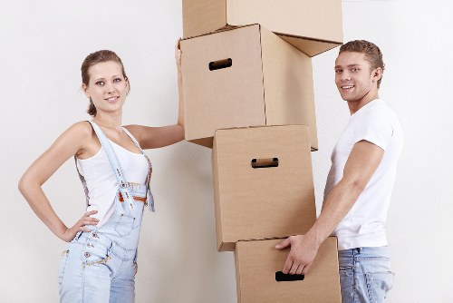 Efficient transport of office assets for a relocation service in Maidavale